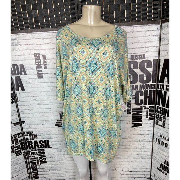 LulaRoe M Lime Green Multi Crew Neck Step-Hem Half Sleeve Irma Top - Picture 1 of 5